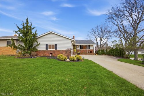 6033 Sweet Birch Dr, Bedford Heights, OH, 44146-3073 | Card Image