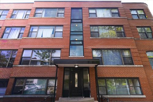 gw-1353 W Fargo Ave, Chicago, IL, 60626-5922 | Card Image