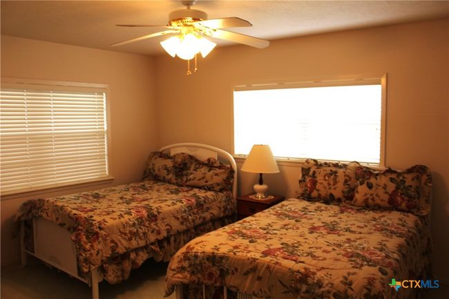 963 County Road 176, House other with 2 bedrooms, 3 bathrooms and null parking in Hallettsville TX | Image 14