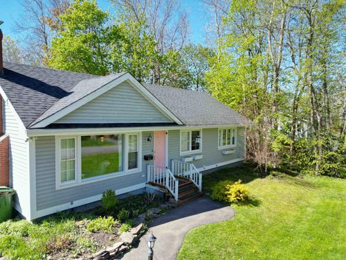 31 Cottage St, Pictou, NS, B0K1H0 | Card Image