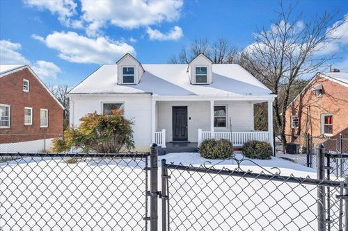 1036 Hunt Ave Nw, Roanoke, VA, 24012-3824 | Card Image