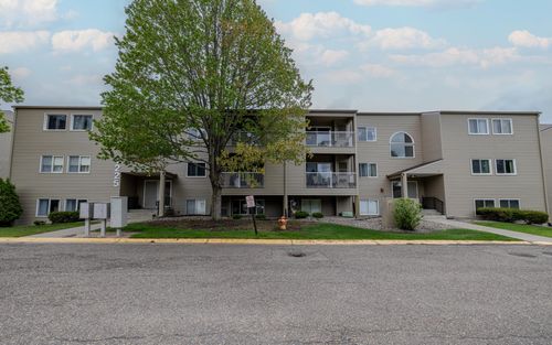 b1-1225 Ferndale St N, Maplewood, MN, 55119-7161 | Card Image