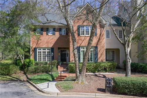 45 Paces West Dr Nw, Atlanta, GA, 30327-2744 | Card Image