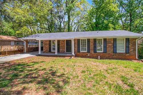 835 Pine Roc Dr, Stone Mountain, GA, 30083-3521 | Card Image