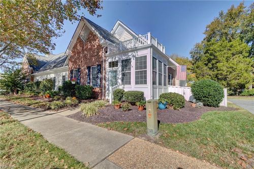 103 Richmond Ave, Smithfield, VA, 23430-2593 | Card Image