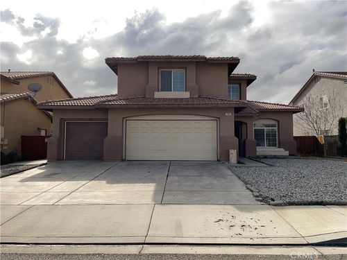 12661 Luna Rd, Victorville, CA, 92392 | Card Image