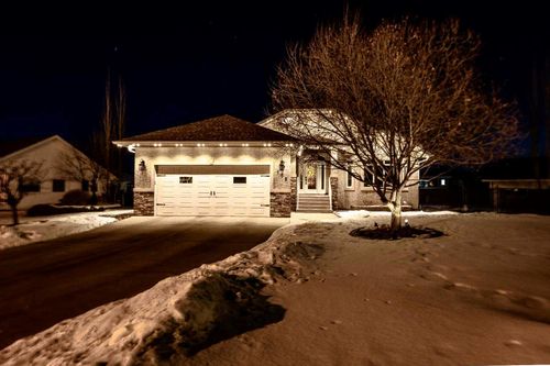 105 Park Meadows Pl, Olds, AB, T4H1Y4 | Card Image