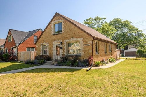 5122 N 65th St, Milwaukee, WI, 53218-4007 | Card Image