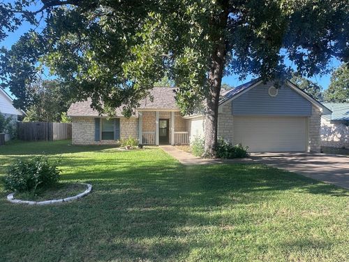 110 Puna Ln, Bastrop, TX, 78602-4620 | Card Image