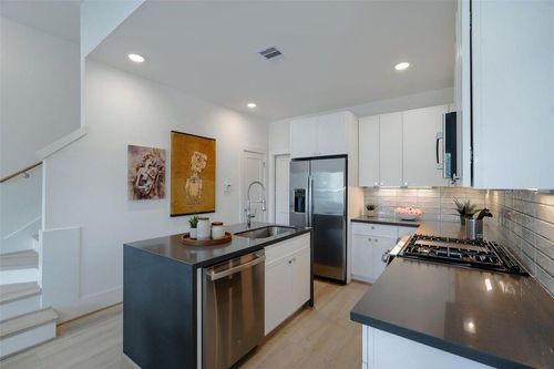 c-862 Paul Quinn St, Houston, TX, 77091-4155 | Card Image