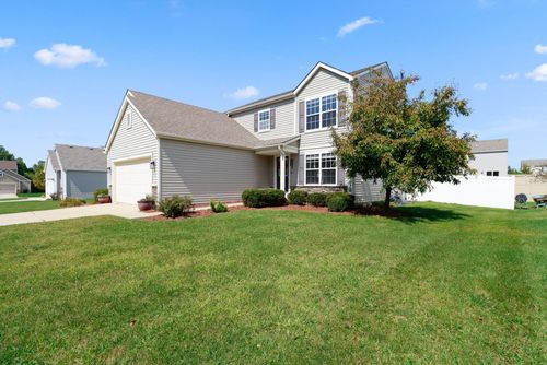 570 Wyndham Dr, Crown Point, IN, 46307 | Card Image