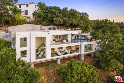 9716 Oak Pass Rd, Beverly Hills, CA, 90210 | Card Image