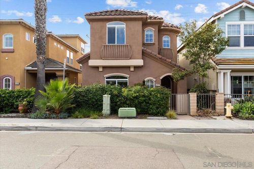 417 N Cedros Ave, Solana Beach, CA, 92075-4204 | Card Image