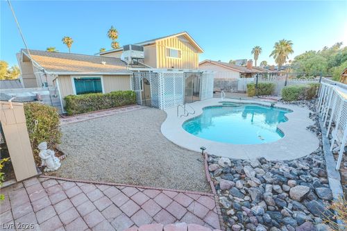 4714 Plata Del Sol Dr, Las Vegas, NV, 89121-6828 | Card Image