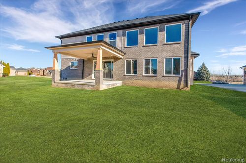 18792 Meloche Dr, Rockwood, MI, 48173-8786 | Card Image