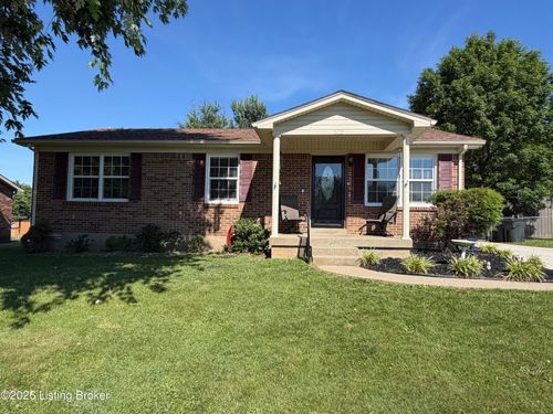 102 Cypress St, Bardstown, KY, 40004-1923 | Card Image