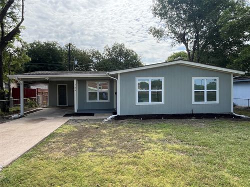 704 Wilkinson Dr, Mesquite, TX, 75149-5111 | Card Image
