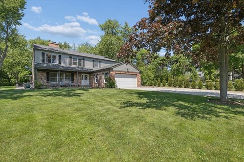 818 Valley Rd, Lake Forest, IL, 60045-2917 | Card Image