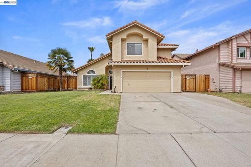1781 Summertime Ct, Tracy, CA, 95376-9672 | Card Image