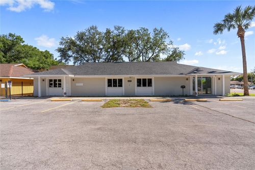 12425 N Florida Ave, Tampa, FL, 33612-4201 | Card Image