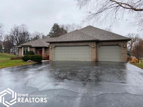 15261 Dodge Ave, Clear Lake, IA, 50428-8772 | Card Image