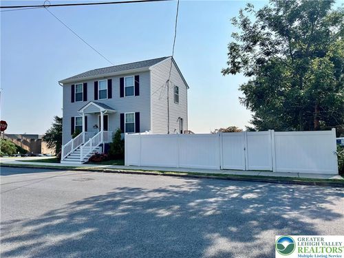 1066 Devonshire Rd, Allentown, PA, 18103-5646 | Card Image
