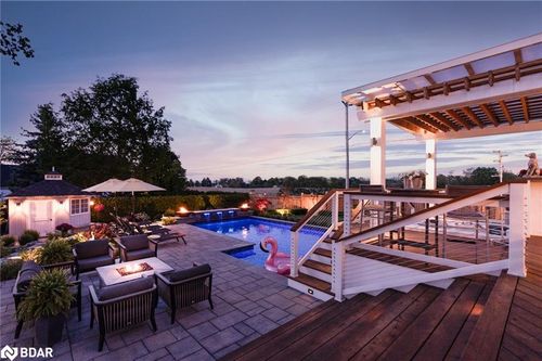 {{alt}} | Card Image