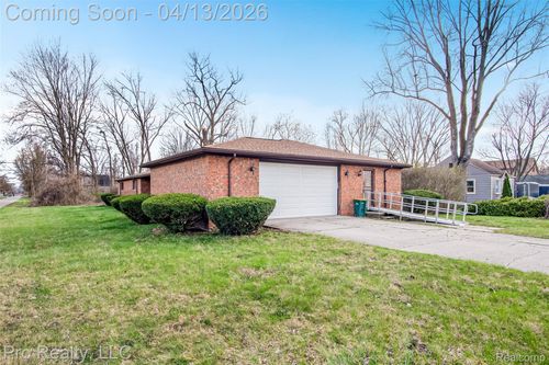 11200 Wahrman St, Romulus, MI, 48174-3815 | Card Image