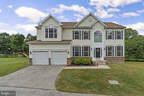 8422 Horseshoe Rd, ELLICOTT CITY, MD, 21043-6639 | Card Image