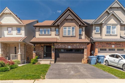 141 Couling Cres, Guelph, ON, N1E0K9 | Card Image