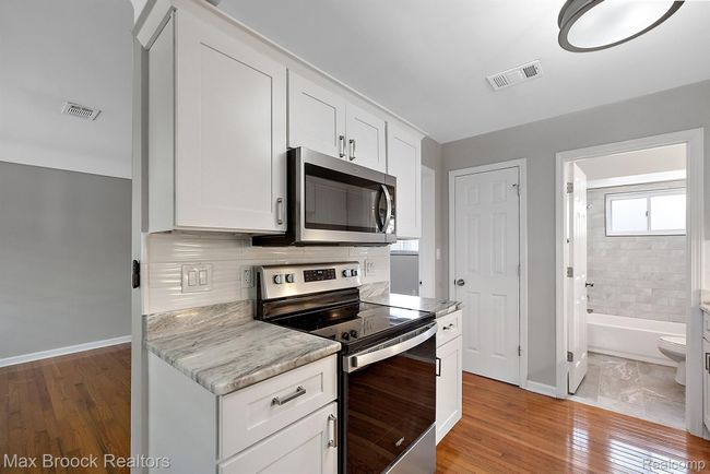 APT-4 - 3905 Devon Rd, Condo with 1 bedrooms, 1 bathrooms and null parking in Royal Oak MI | Image 12