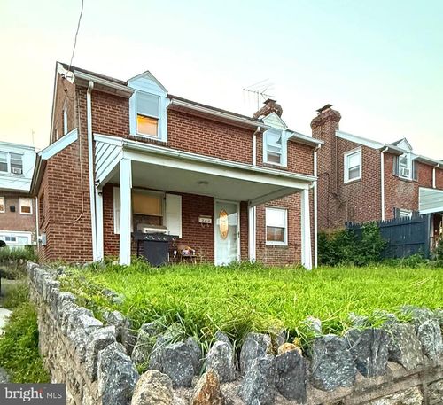240 Glendale Rd, UPPER DARBY, PA, 19082-4018 | Card Image