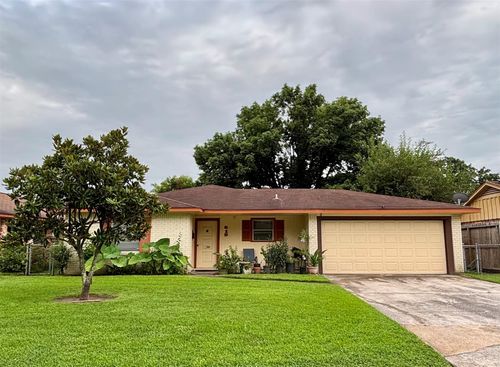 619 Rainy River Dr, Houston, TX, 77037-2018 | Card Image