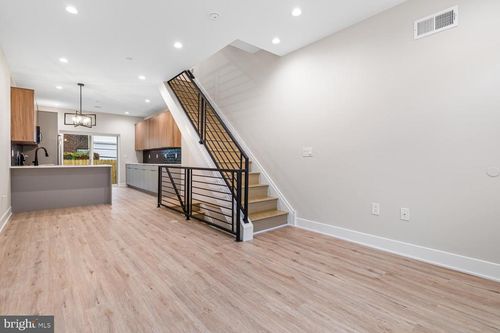 2067 E Birch St, PHILADELPHIA, PA, 19134-3616 | Card Image