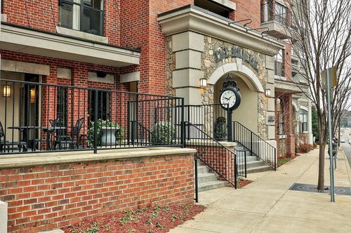 apt-112-1803 Broadway, Nashville, TN, 37203-2758 | Card Image