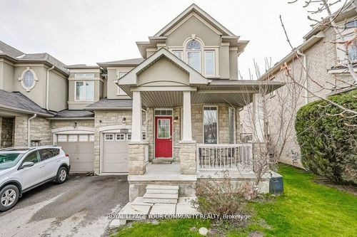 16 Windrow St, Richmond Hill, ON, L4E0B6 | Card Image