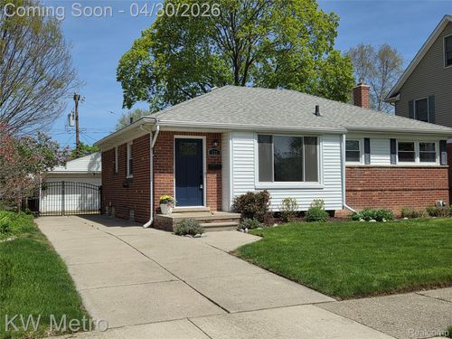 122 Jeffrey Ave, Royal Oak, MI, 48073-2520 | Card Image