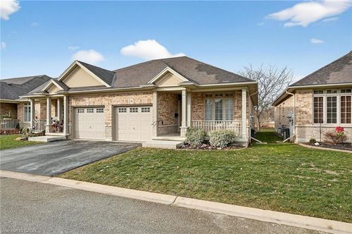 16-1041 Pine St, Dunnville, ON, N1A2N1 | Card Image