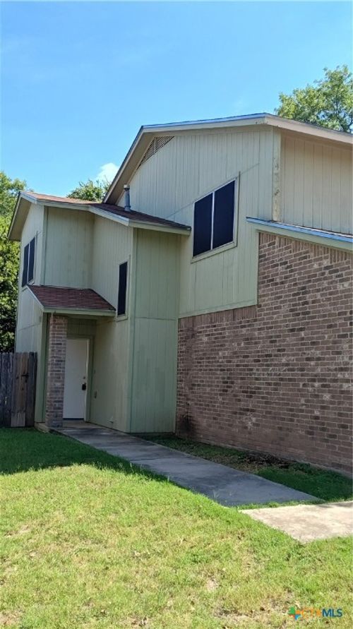 1114 Royal Crest Dr, Killeen, TX, 76549-1057 | Card Image