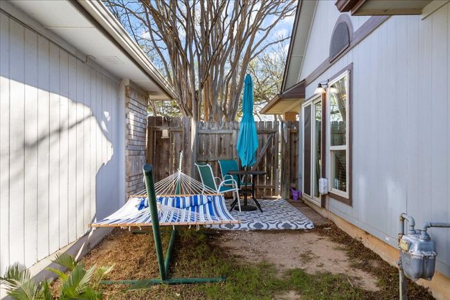 View of side patio | Image 20