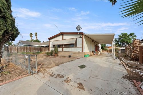 22716 Porter St, Nuevo, CA, 92567 | Card Image
