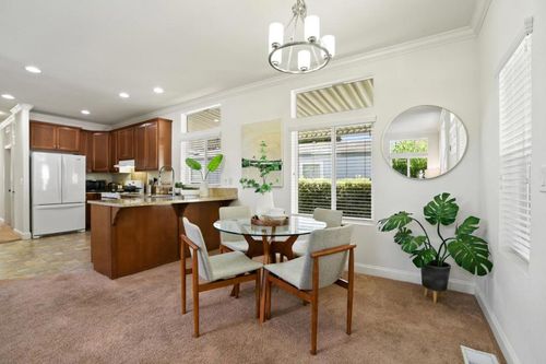 191 E El Camino Real, Mountain View, CA, 94040-2724 | Card Image