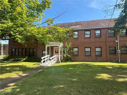 796-795 5th St, Struthers, OH, 44471-1636 | Card Image