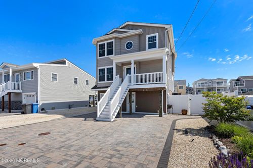 41 Harry Dr, MANAHAWKIN, NJ, 08050-4107 | Card Image