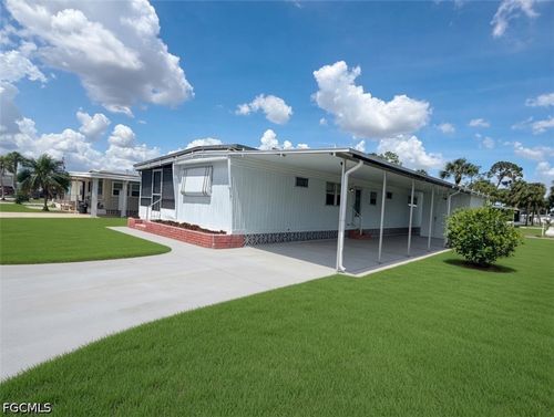 514 Blossom Ct, NORTH FORT MYERS, FL, 33917-5429 | Card Image