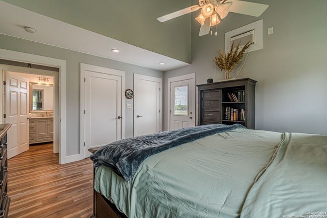 3951 Briar Hollow St, House other with 3 bedrooms, 2 bathrooms and null parking in San Antonio TX | Image 27