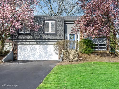 8110 Norwood Ct, Woodridge, IL, 60517-3716 | Card Image