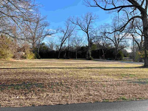300 E Magnolia St, Eatonton, GA, 31024-1427 | Card Image