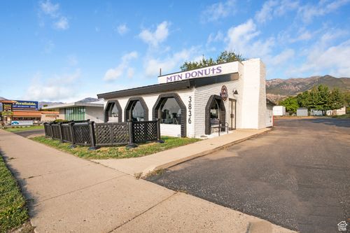3836 Washington Blvd, South Ogden, UT, 84403-1749 | Card Image