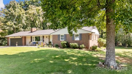 1 Oakwilde Drive, Asheville, NC, 28803 | Card Image